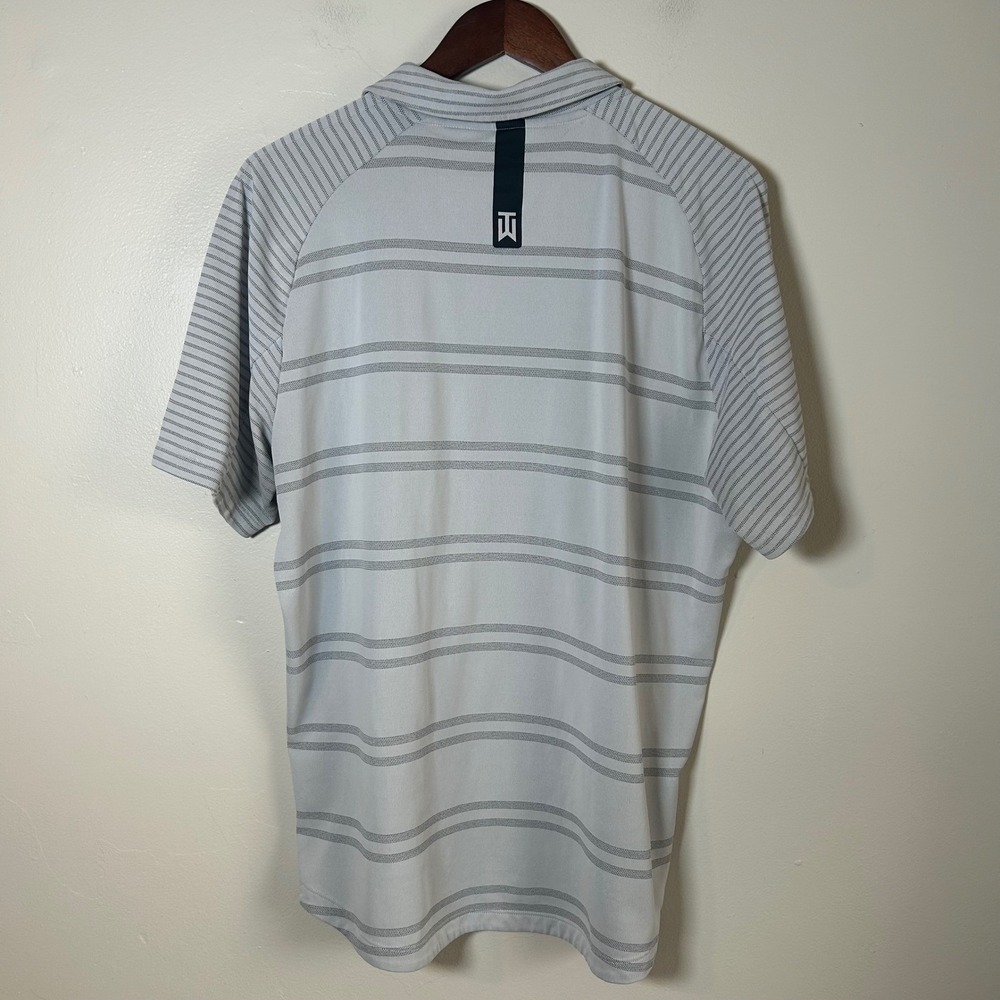 Nike Golf Men's Polo Shirt Gray Stripe Dri-FIT Tiger Woods Collection Size L.‎ - Picture 2 of 3